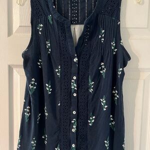 Daniel Rainn Dalenna Crochet Trim Knit Top